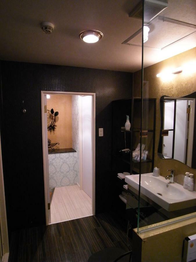 Hotel Rafaie (Adults Only) Tokyo Bagian luar foto